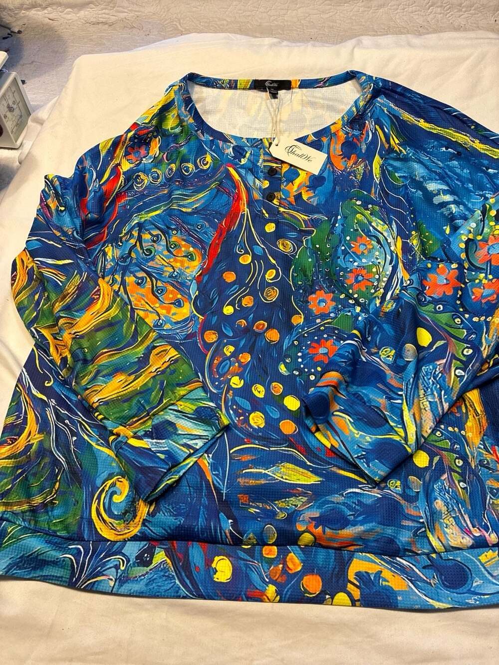 NWT ShallWe Plus Size 2XL Abstract Floral Graphic Henley Pullover Top New With T